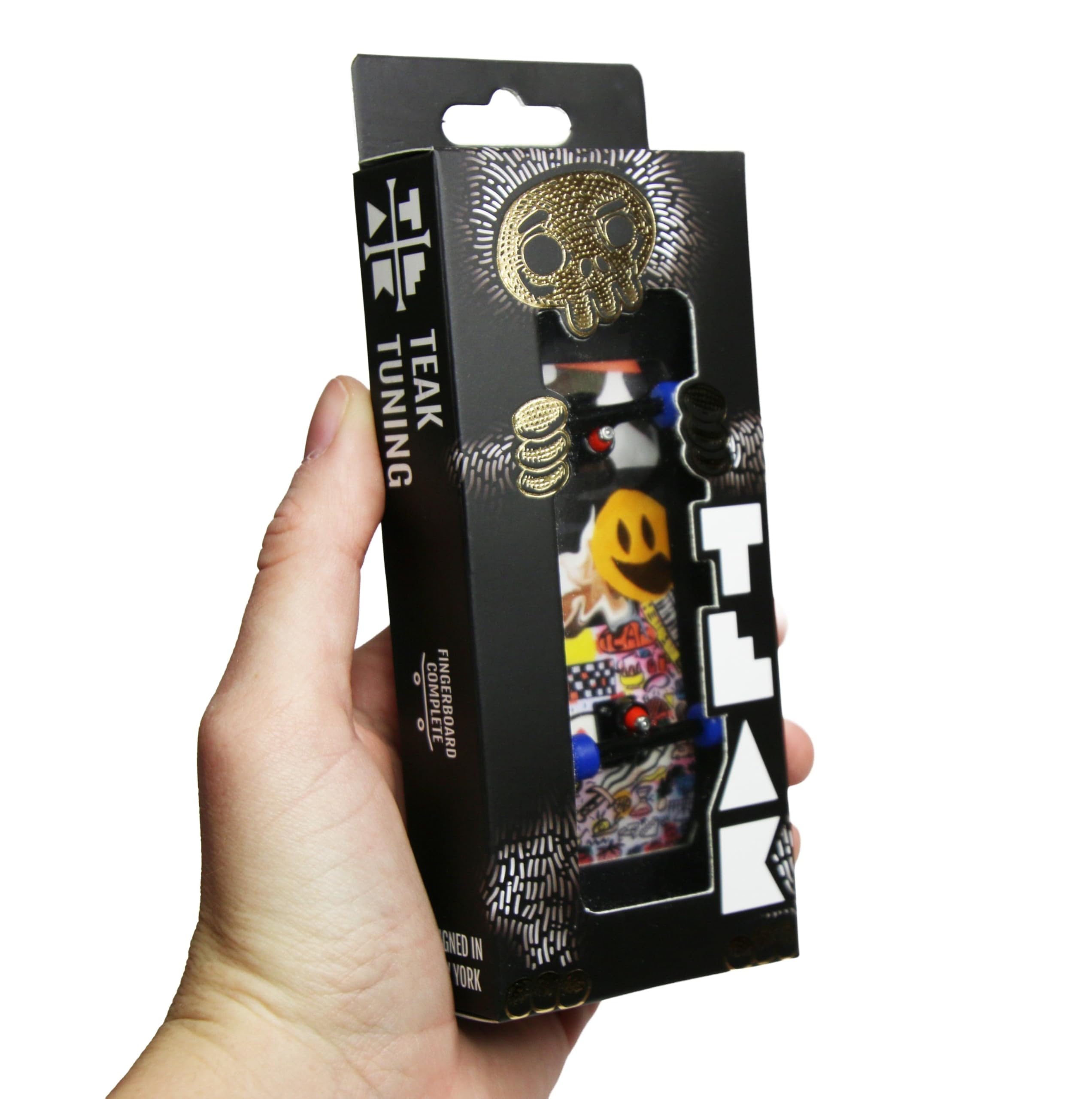 Teak Tuning Real Wear Graphic 34mm Carlsbad Cruiser Fingerboard Complete - Cizek Collage Edition - Image 3